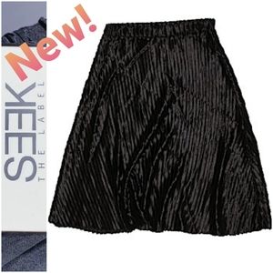 🤍🩵SEEK THE LABEL black pleated skirt*sz small